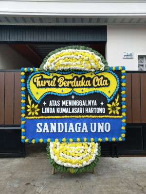 Papan Bunga Duka di Benuki