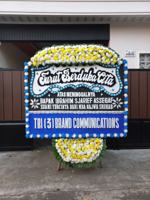 Papan Bunga Duka di Benuki